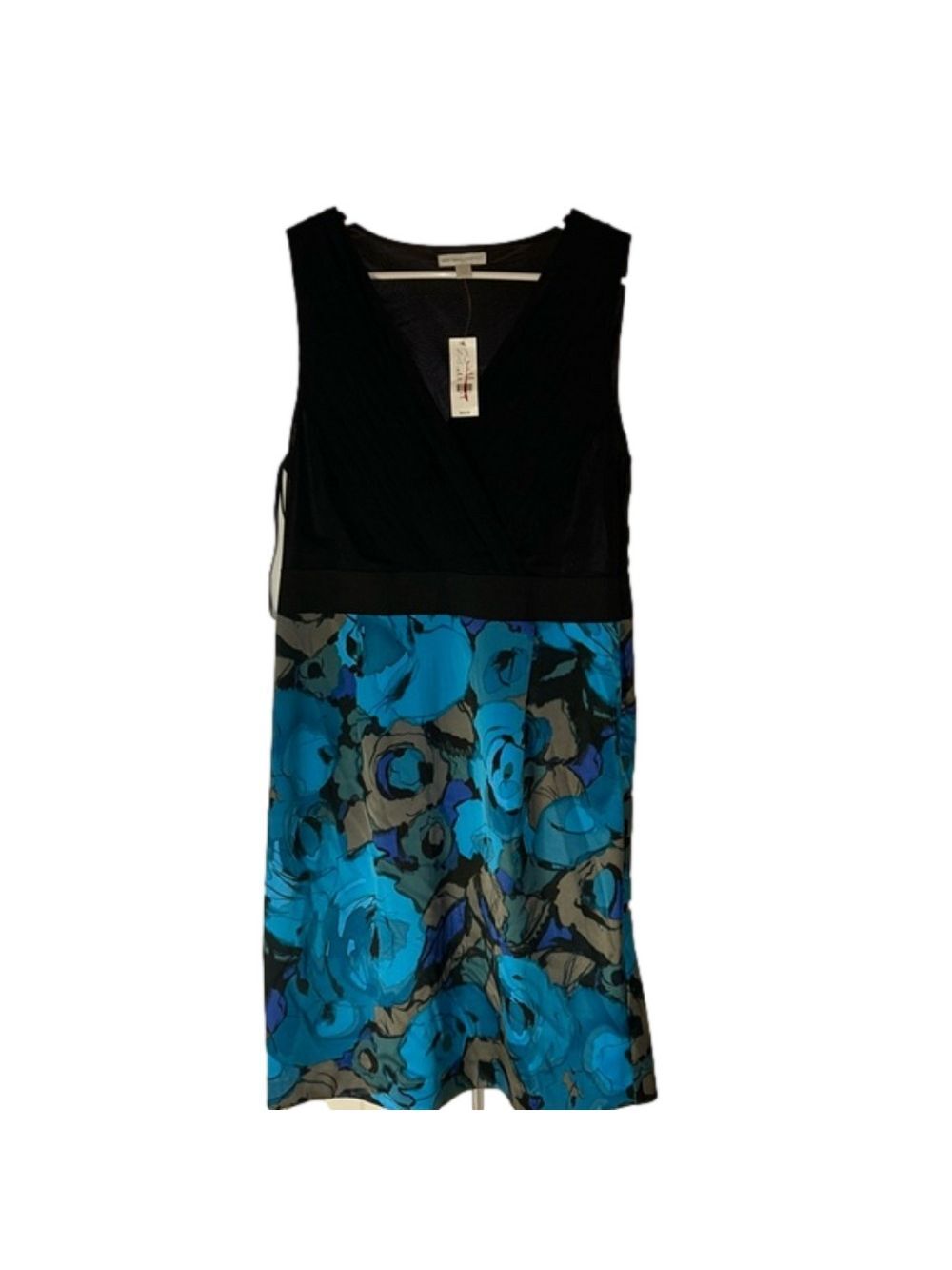 NWT: Size L: Stunning Dress: Black and Royal Blue Print